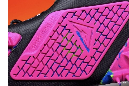 5 CD8179-001 Nike O-W Terra Black Zoom x Kiger 1105